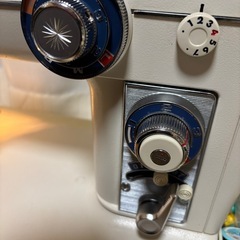 JANOME レトロ　電子ミシン モデル801 ディスプレイにもの画像