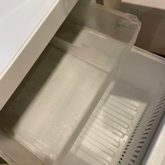 【無料】冷蔵庫(panasonic NR-B145W) の画像