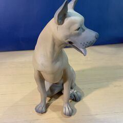 犬（グレートデン）の陶器置物の画像