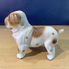 犬（ブルドッグ）の陶器置物の画像