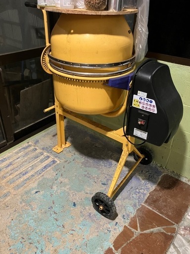 コンクリート　モルタル　ミキサー　再投稿　日時指定あり