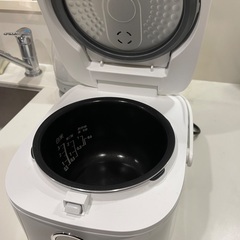 【無料】炊飯器(toshiba rc-5xl)の画像