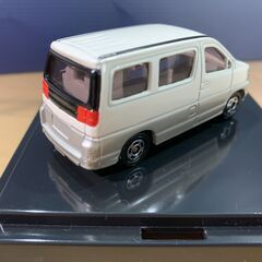 【絶版】トミカ◆No.89 日産エルグランド◇ホワイト◇ディスプレイケース付きの画像