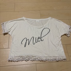 ノエラ　プリント クロップドTシャツ
