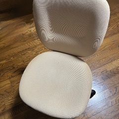 PLUSオフィスチェア（500円）