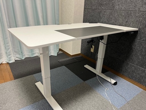 ゲーミングデスク