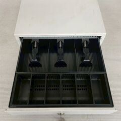 キャッシュドロワー 鍵付き ホワイト ドロワー レジ レジ用品 3札6硬貨 店舗 店舗用品 本体のみ 動作未確認 ドロア メーカー不明 Y1396の画像