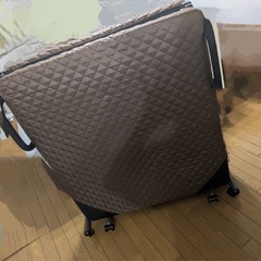折りたたみベッドの画像