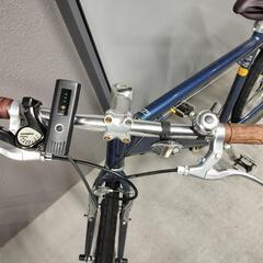 自転車　クロスバイクの画像