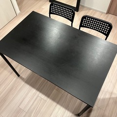 IKEAのテーブルセット 