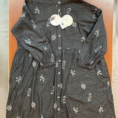 花柄刺繍 長袖ボタンアップ シャツワンピースの画像