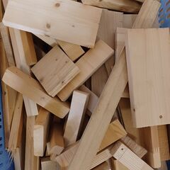 すぐに使える薪の画像