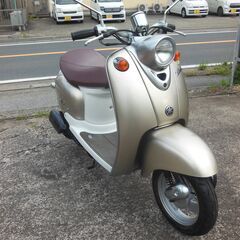 YAMAHA 2st VINOビーノ　シャンパンゴールド セル始動　メーターオーバーし速く好調 　タイヤ　プラグ　フィルター新品交換 キャブ洗浄他かなりお金かけ多数交換 納車整備点検済み 登録後すぐ乗り出せます。直接引き渡し　配送手配も可　SA10J　５AU　４JP　原付の画像