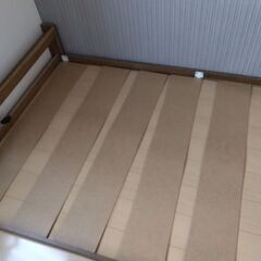 ロータイプ　セミダブルベッド　ベッドフレーム　ベッド　フレーム