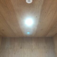 奈良県桜井市　貸しコンテナ倉庫　(空室残りわずか) コンセント・照明・換気扇あり！　物置として最適です。24時間出し入れOK　　　 − 奈良県