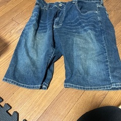 ハーフジーンズ