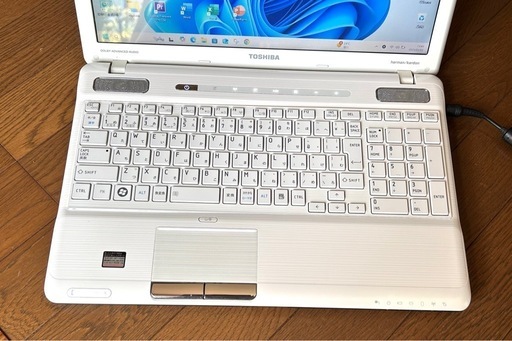 ■東芝dynabook②T551/T6DW i5第2世代4コア8スレッド/メモリ8GB/SSD256gb/Webカメラ/ブルーレイ/W