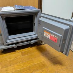 エーコー ダイヤル式耐火金庫 es-9（説明書・鍵2本付き）の画像