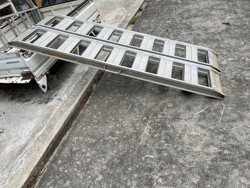 アルミブリッジ