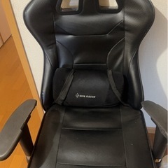 ゲーミングチェア