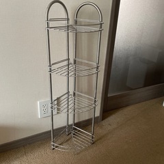 4段ラックと傘立てをタダで上げます