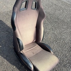 メーカー不明のバケットシート
