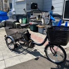 電動アシスト三輪自転車の画像