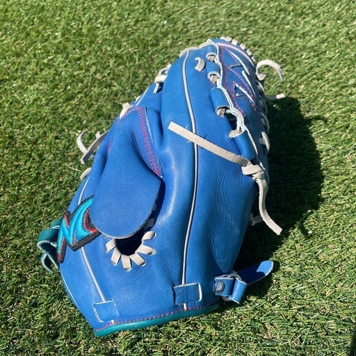 軟式　グローブ　投手用