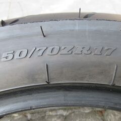 DUNLOP製 120/70ZR17・150/70ZR17 タイヤ 合計2本中古良品②の画像