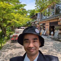 折りたたみ電動アシスト自転車50000で売ってくれる人居ませんか?