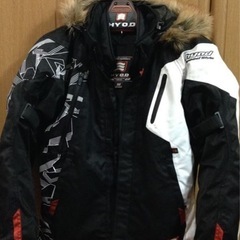 未使用
HYOD バイクジャケット 黒と白 幾何学模様 の画像