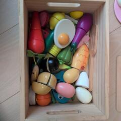 木製ままごとキッチンセット（ピンク／いちご柄）の画像