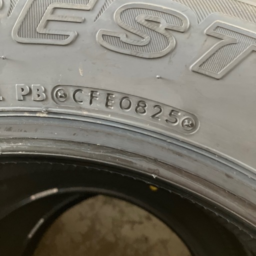 新車ジムニーjb64w取り外しタイヤ
