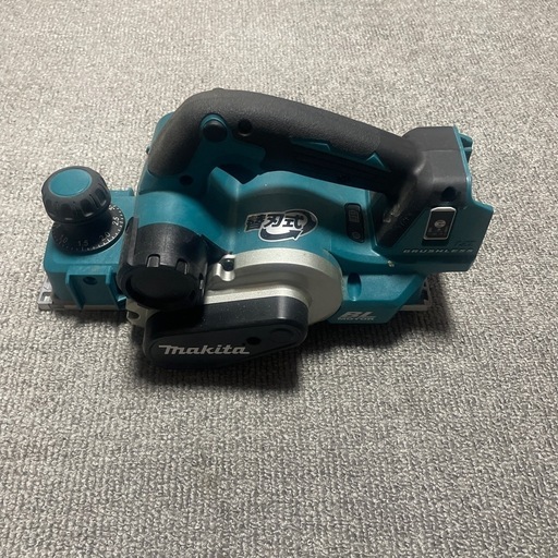 マキタ充電式カンナKP181D