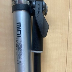 自転車持ち運び空気入れtopeakの画像