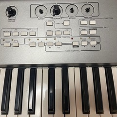 ヤマハ シンセサイザー MM6の画像