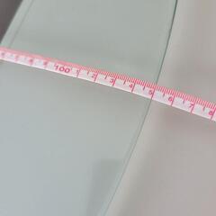 ガラステーブルの画像