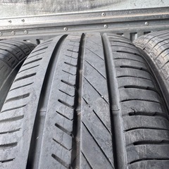 バリ山　GOODYEAR DURAGRIP 195/65R15 夏タイヤ　2018年製　15インチの画像