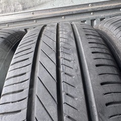 バリ山　GOODYEAR DURAGRIP 195/65R15 夏タイヤ　2018年製　15インチの画像