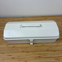 ツールボックス　白