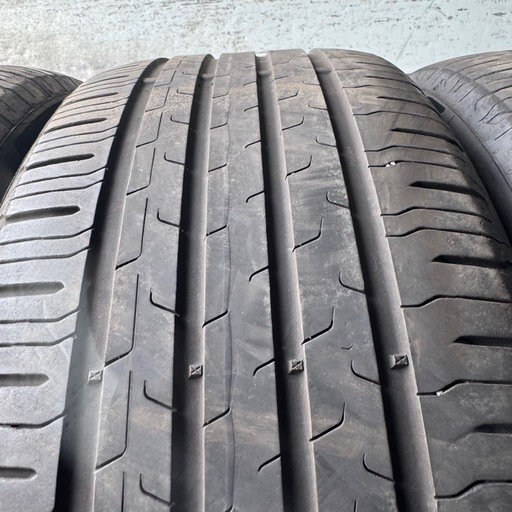 バリ山　CONTINENTAL ECOCONTACT6 235/50R19 夏タイヤ　2021年製　19インチ