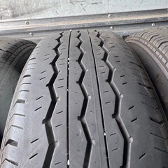 バリ山　BRIDGESTONE ブリヂストン　ブリジストン　ECOPIA RD613 195/80R15 107/105N LT 夏タイヤ　2021年製　15インチの画像
