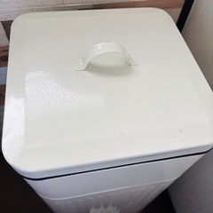 取引中　ゴミ箱 ホワイト 30Lの画像