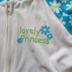 110ラッシュガード長袖水着★フード&ポケット2個付き★花柄※サイズ大きめの画像