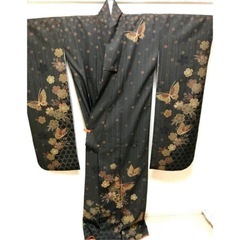 目を引く振り袖です