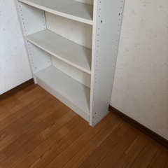 突っ張り本棚の画像