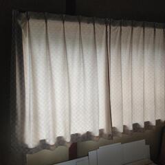 カーテン　4枚　　レースカーテン　2枚の画像