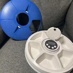 BLIXIA 自動給餌器 犬猫兼用 乾電池駆動 6食分の画像
