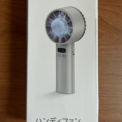 週末SALE 最終値下げ　新品未使用　ハンディファン 携帯扇風機 小型扇風機 液晶画面 暑さ対策 12枚羽 熱中症対策の画像