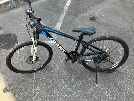 【自転車】GIANT※後輪パンク